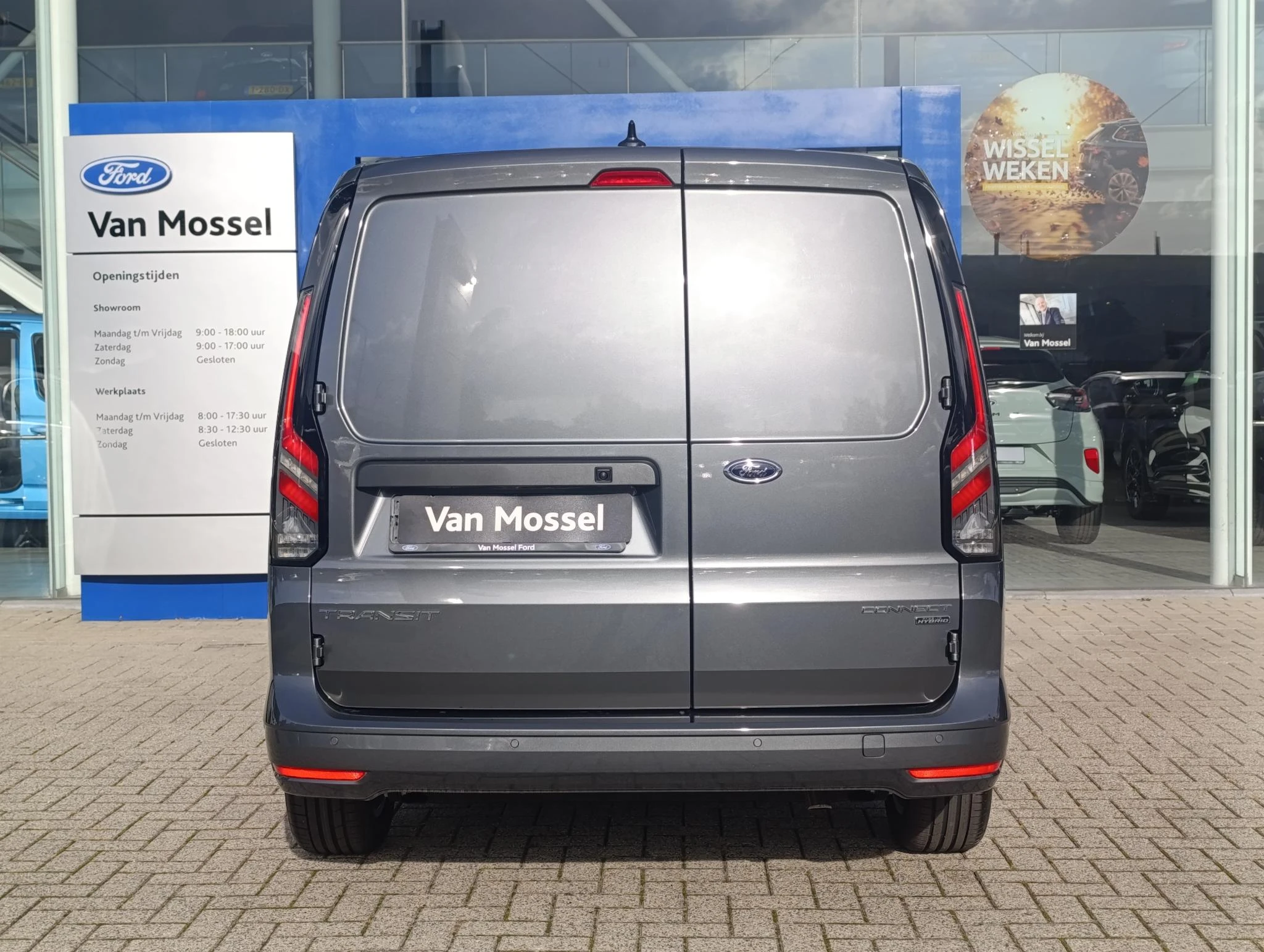 Ford-Transit Connect-image-2