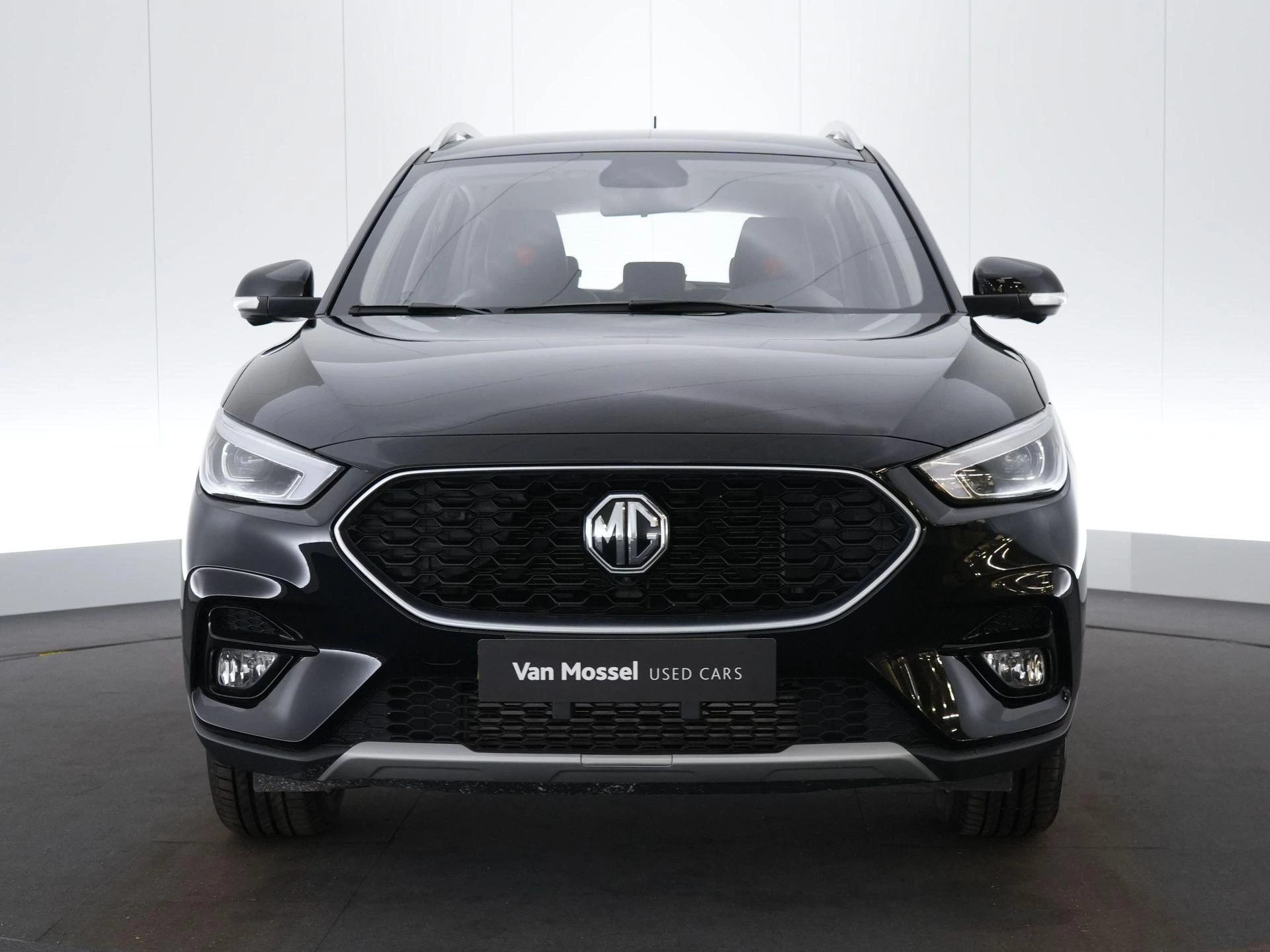 MG ZS ICE 1.0 AT LUXURY FWD