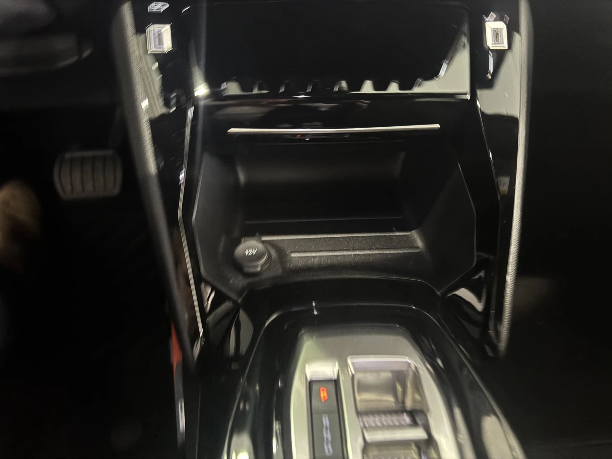 Peugeot e-2008 EV Allure Avantage 54 kWh