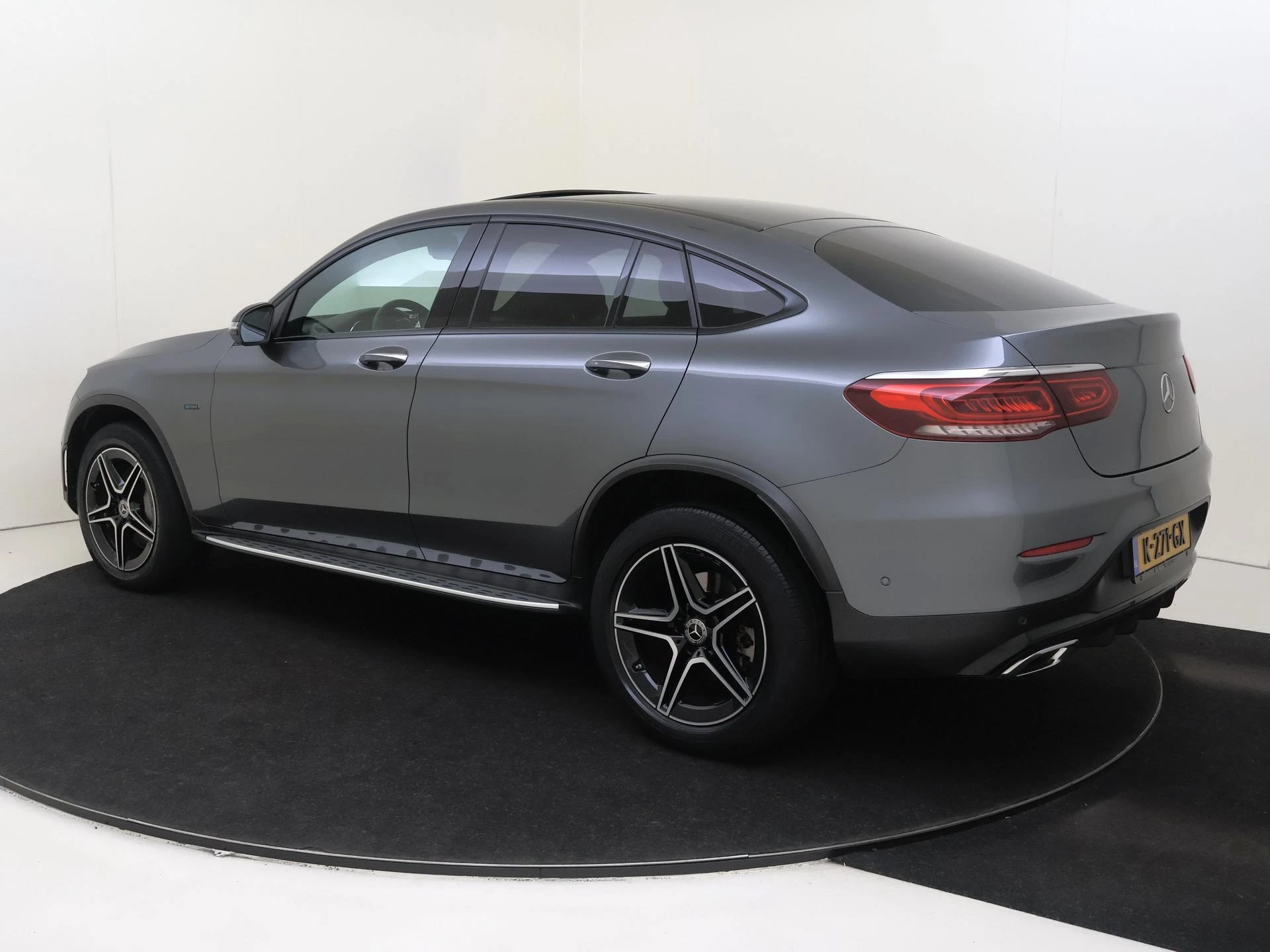 Mercedes-Benz-GLC-image-2