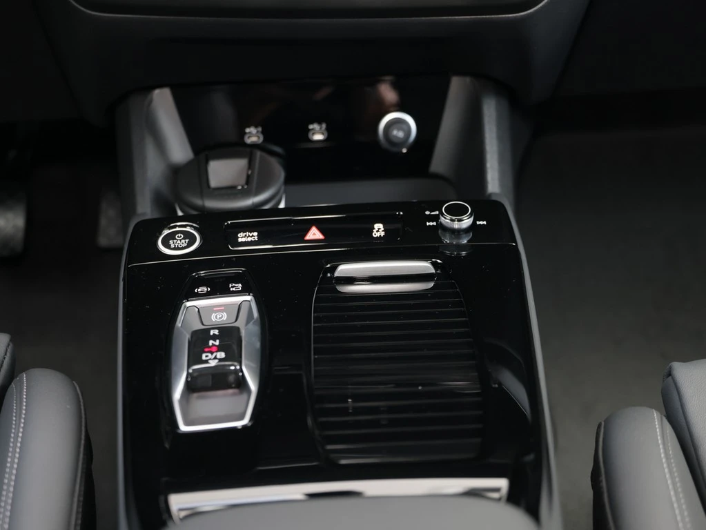 Audi-Q6 e-tron-image-15