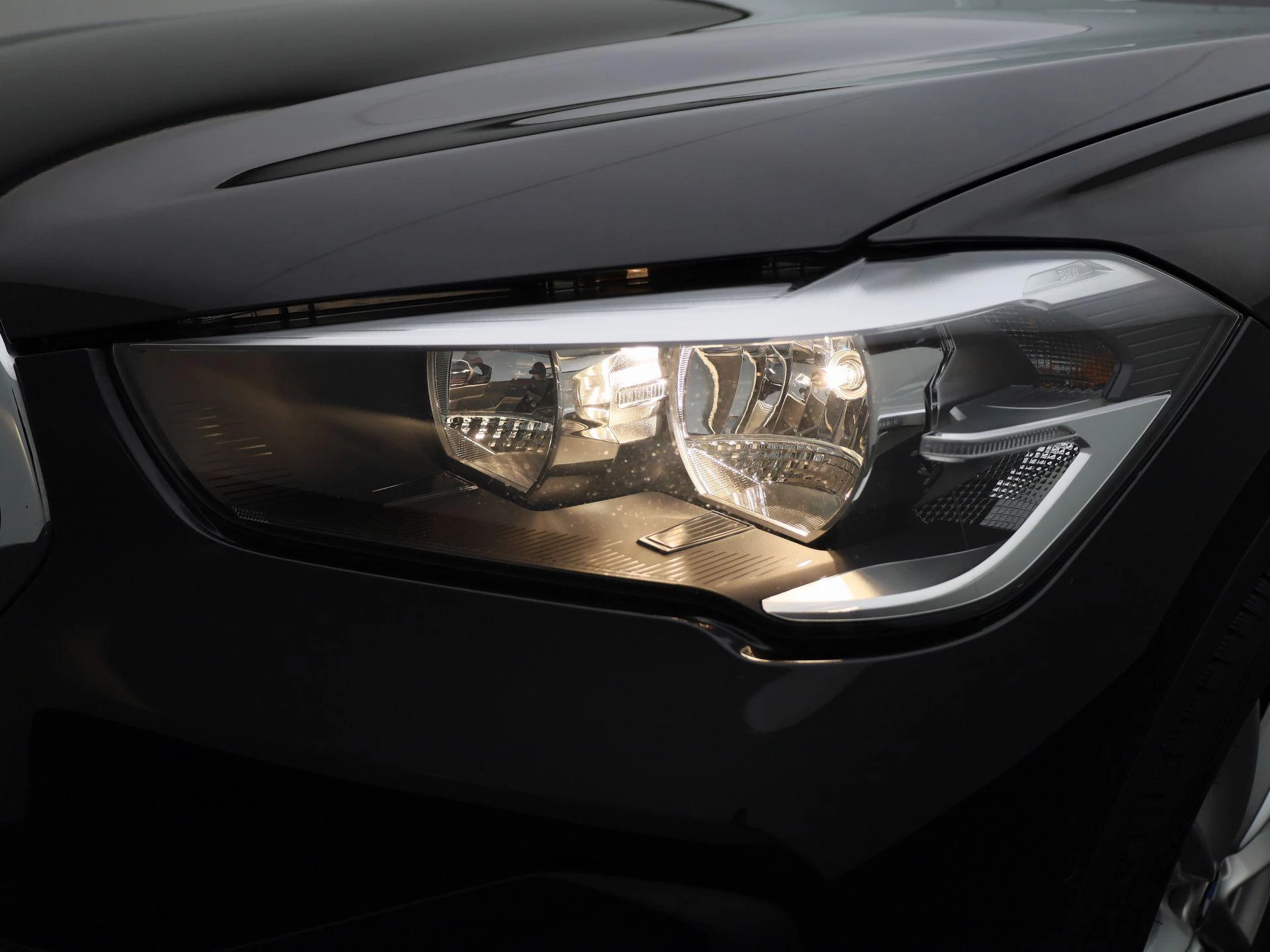 BMW X1 sDrive18iA (100 kW)