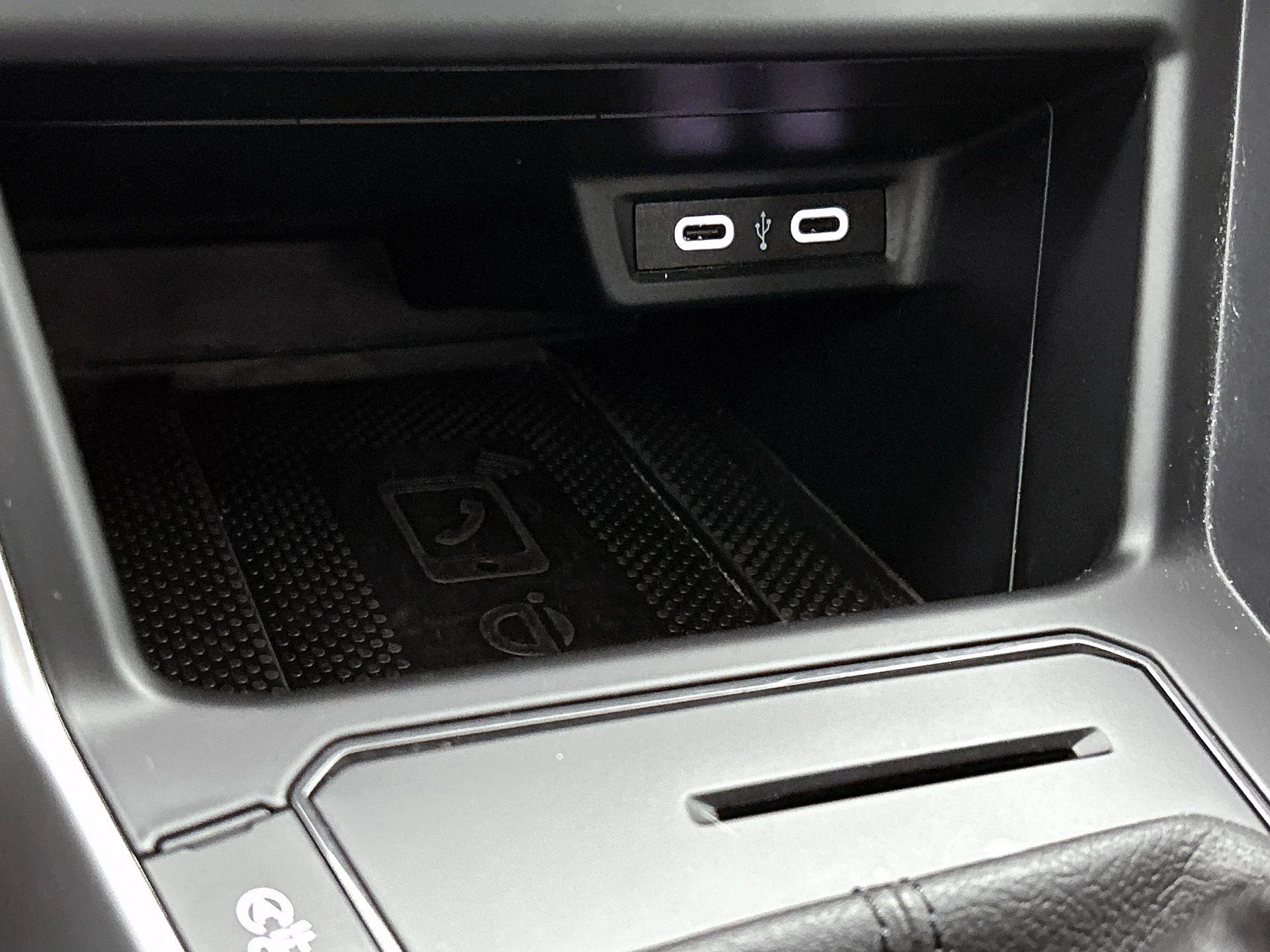 Volkswagen-Polo-image-30