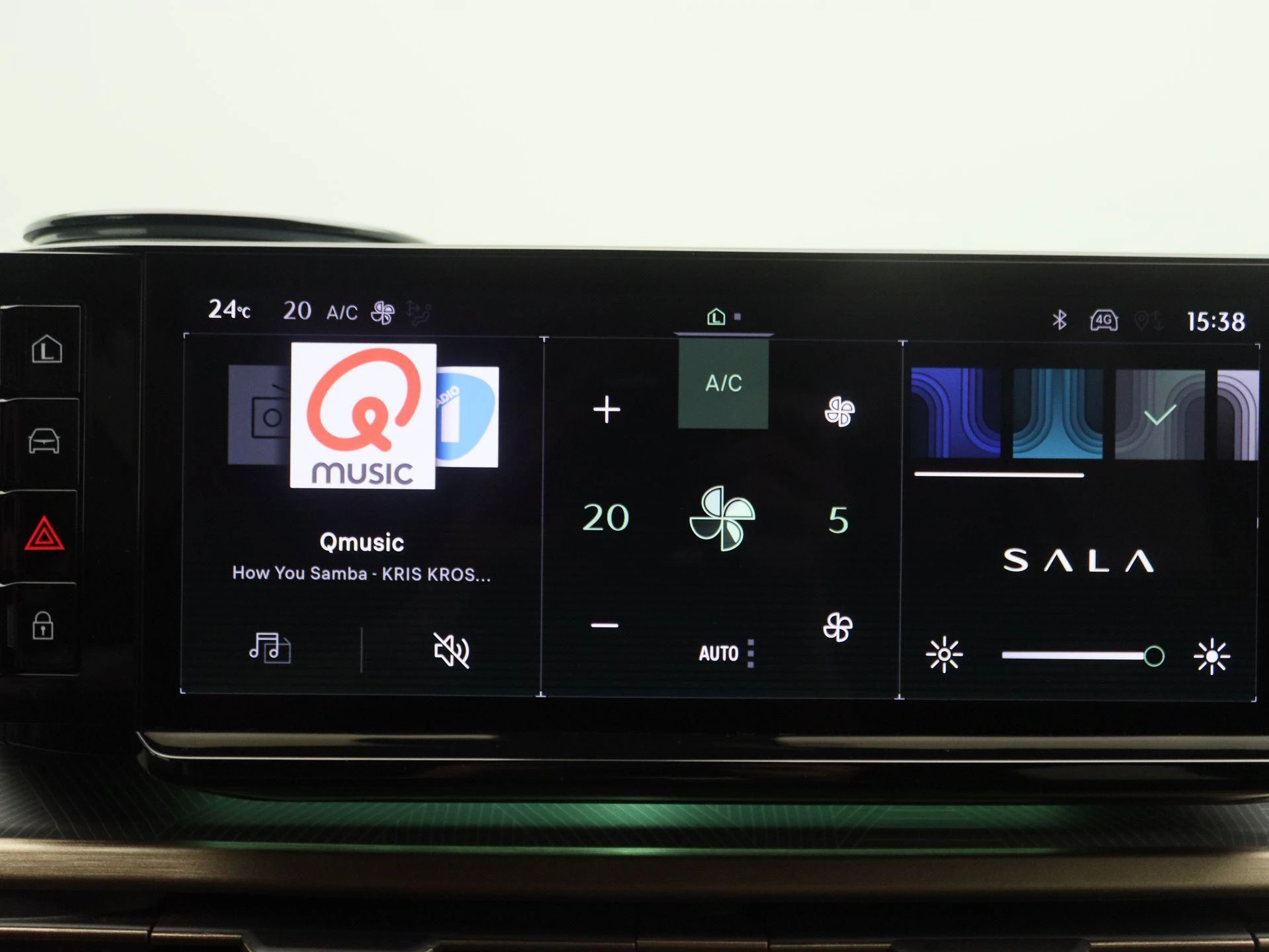 Lancia-Ypsilon-image-8