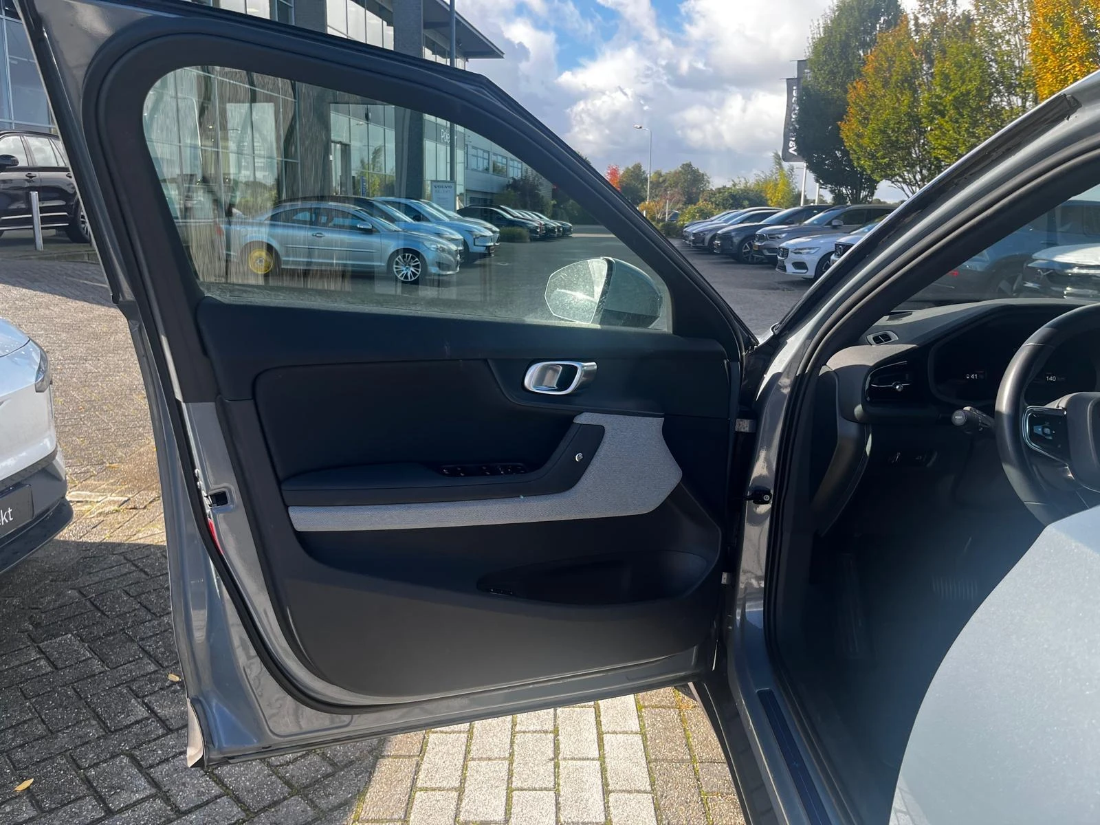 Polestar-2-image-10