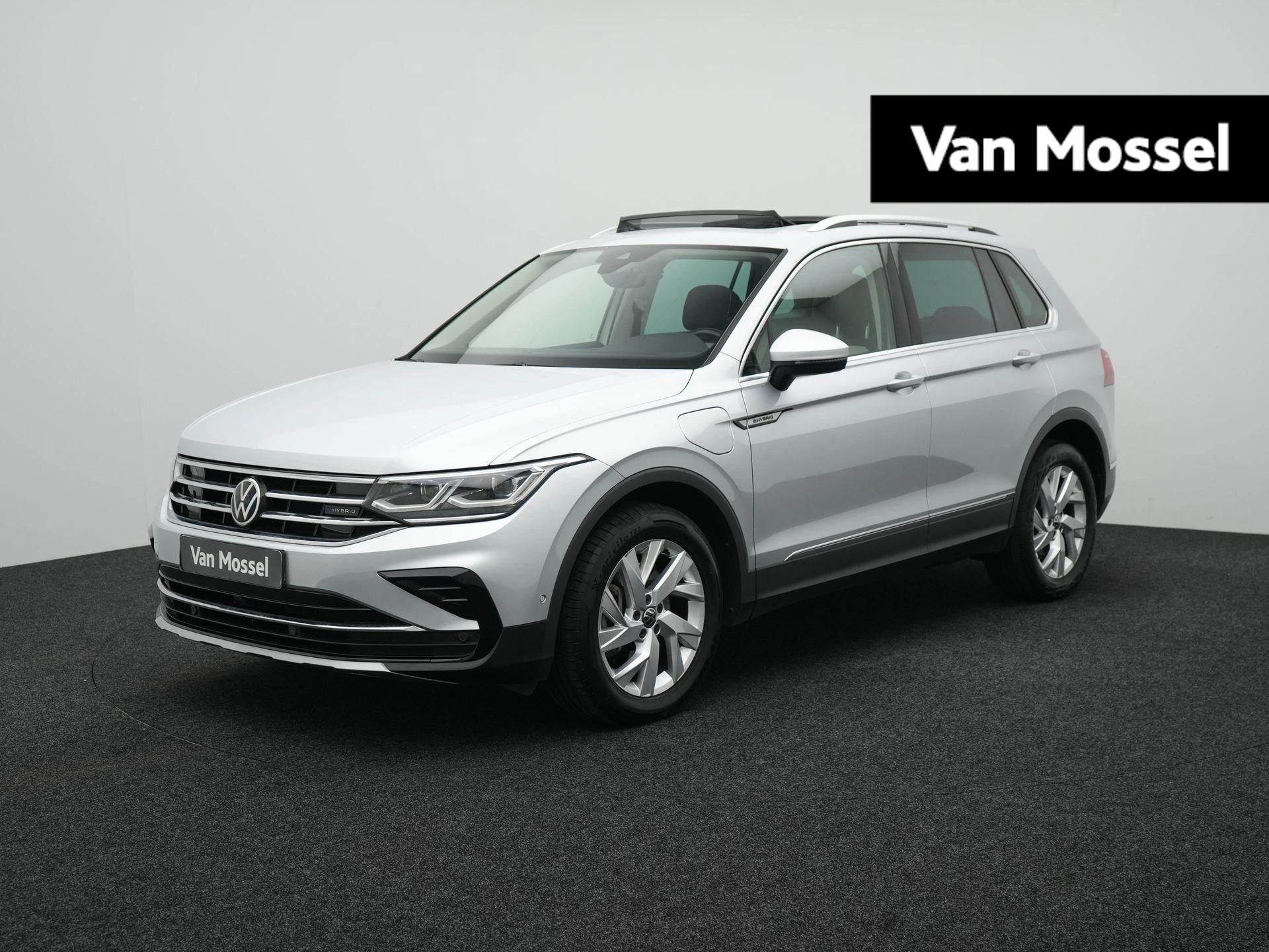 Volkswagen-Tiguan-image-0