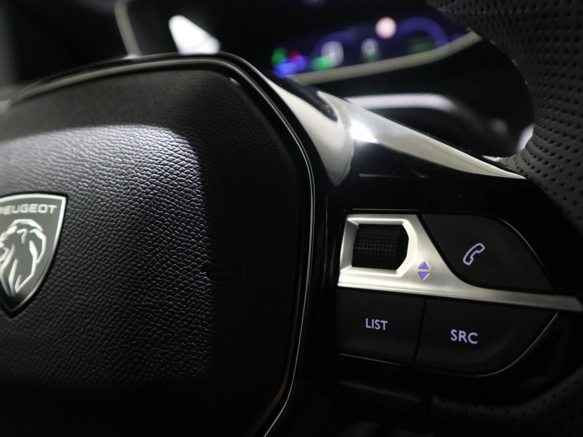 Peugeot-e-208-image-26
