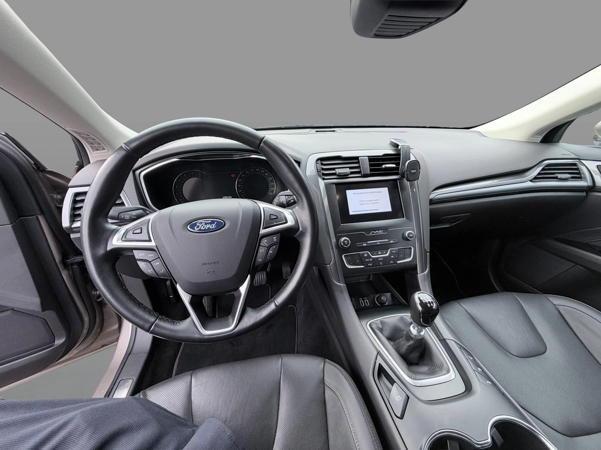 Ford-Mondeo-image-7