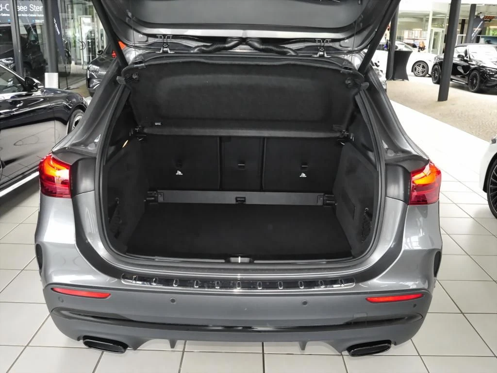 Mercedes-Benz-GLA 200 d-image-14