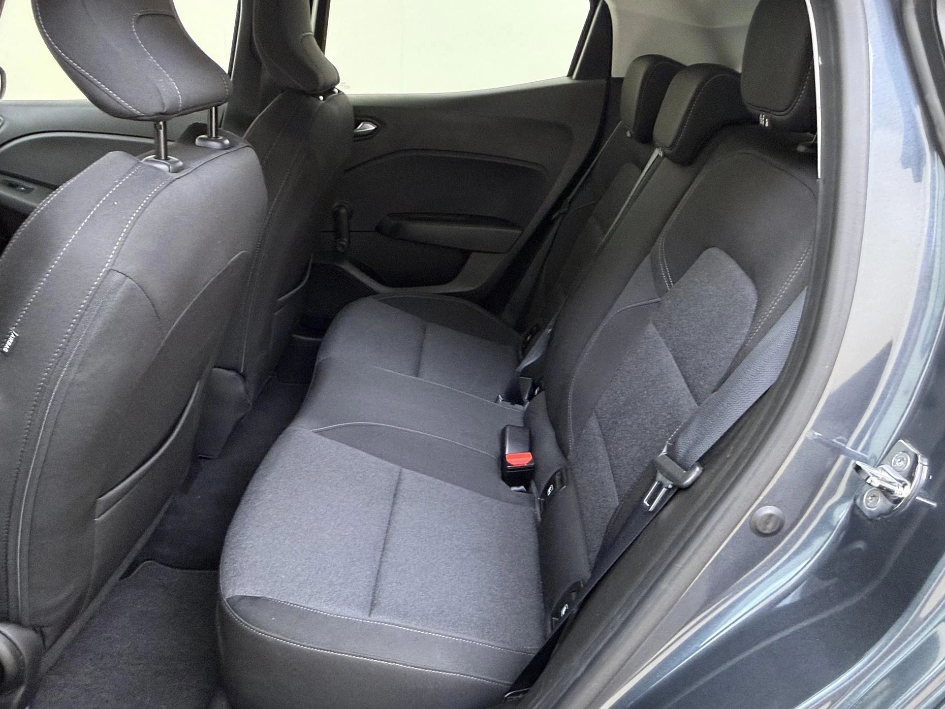 Renault-Clio-image-15