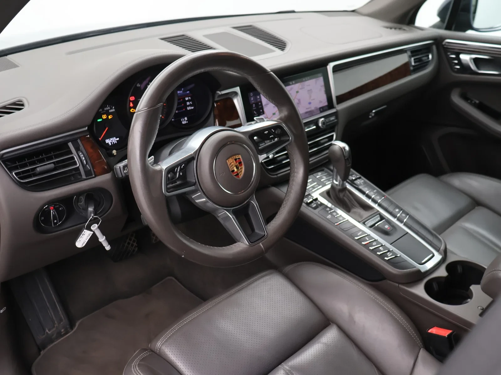 Porsche Macan Macan 2.0TFSI 245PK PDK BRUIN LEDER*AUTOMAAT*SPORTUITLAAT*NAVI*BLTH*CRUISE*TREKHAAK*...
