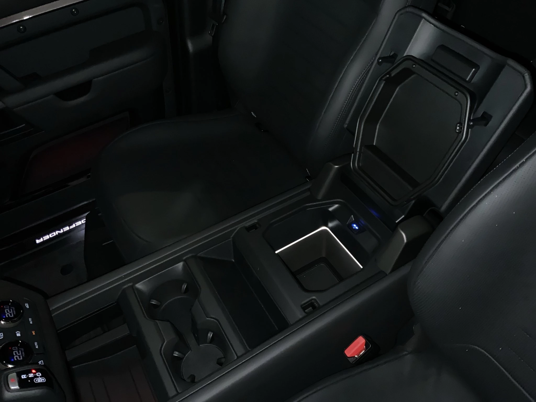 Land Rover-Defender-image-23