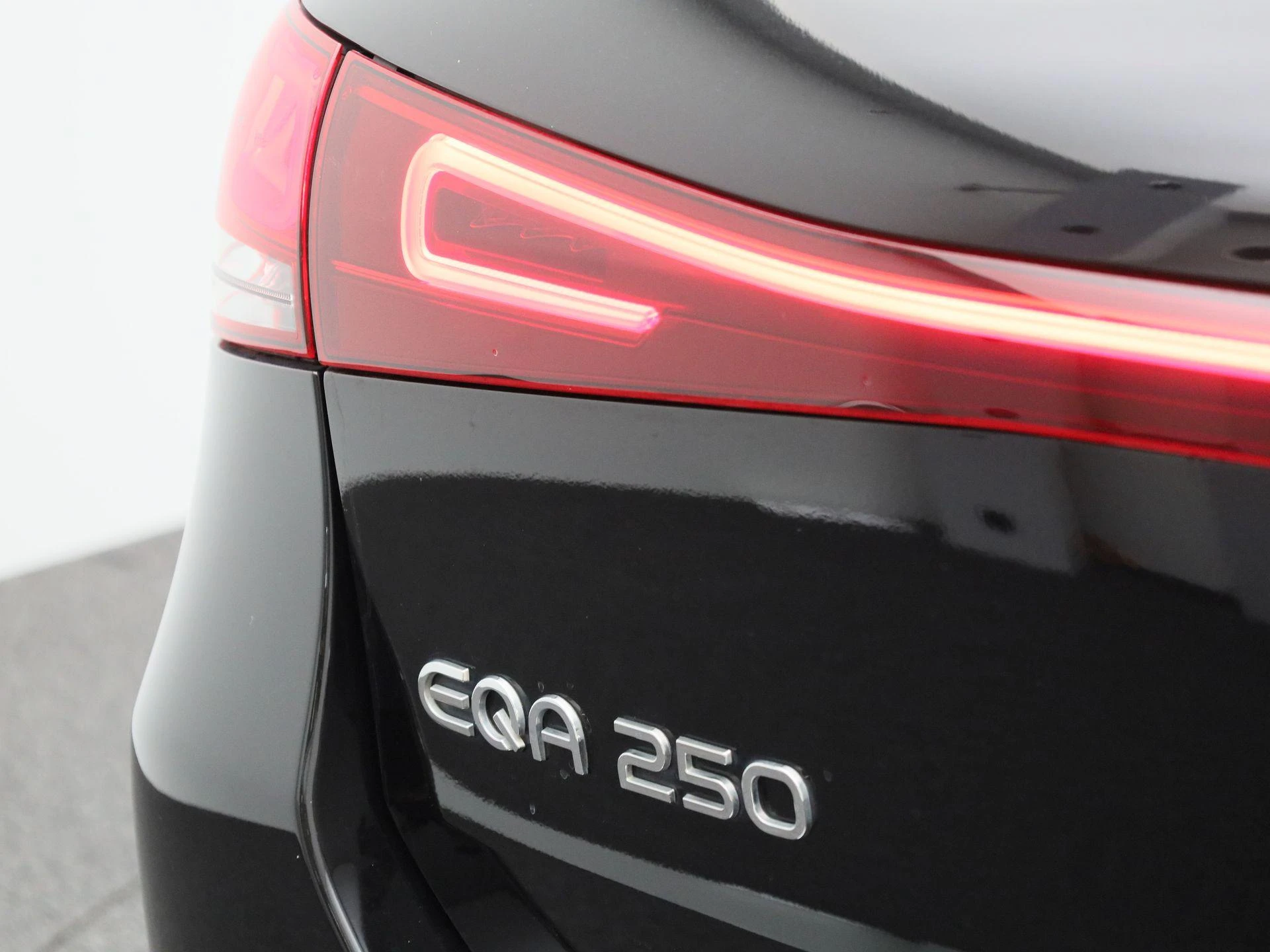 Mercedes-Benz-EQA-image-38