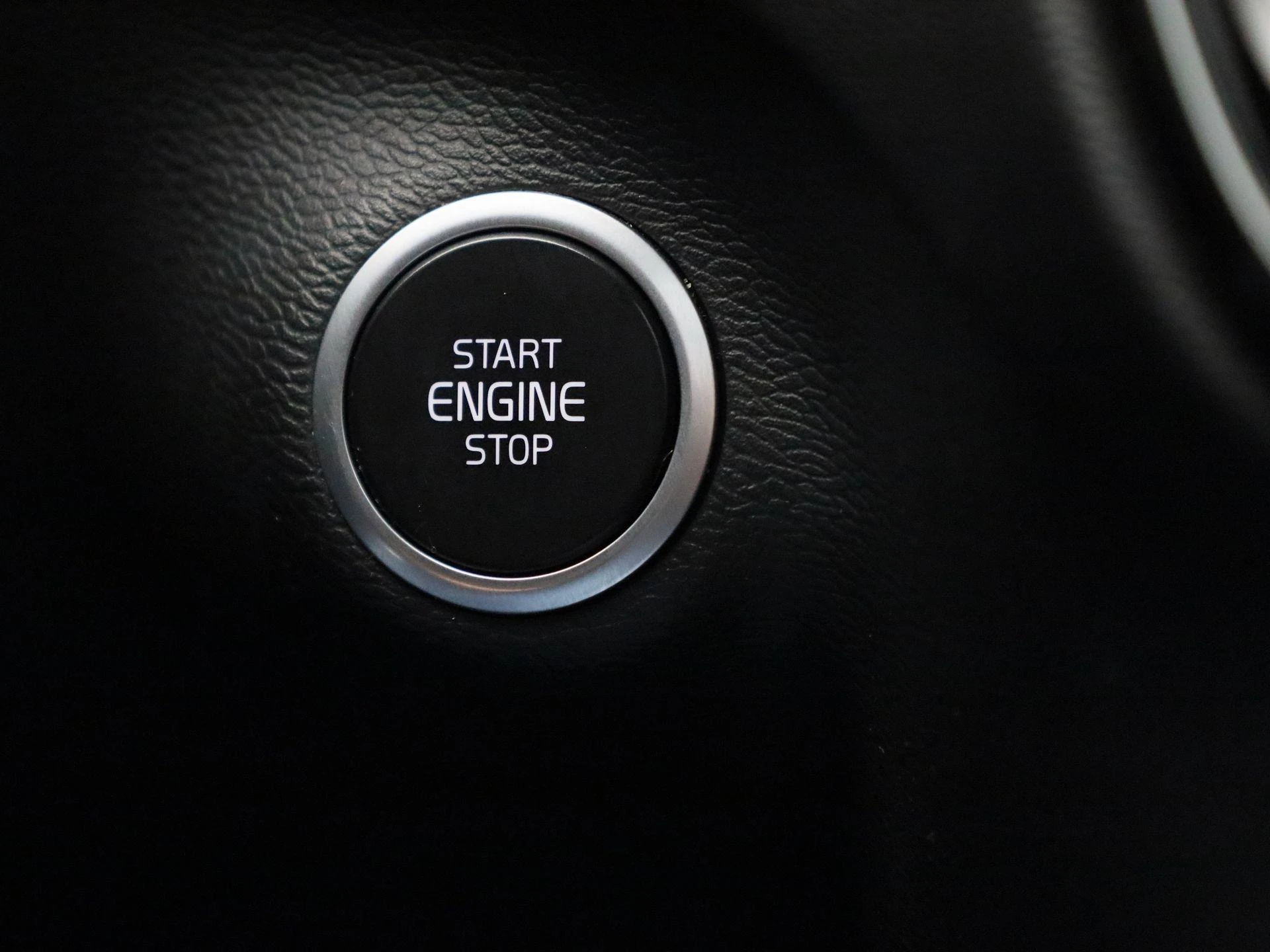 Volvo-XC40-image-24