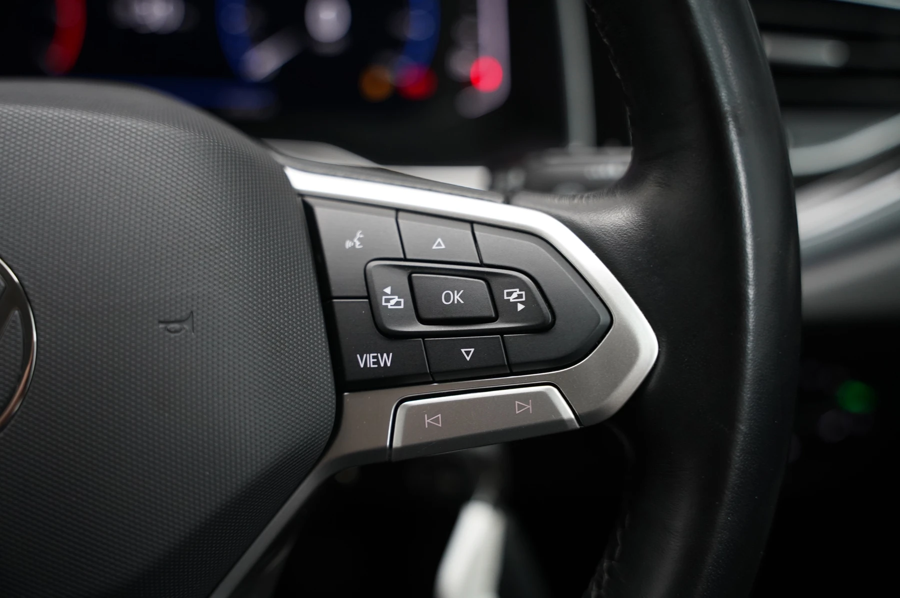 Volkswagen-Polo-image-19