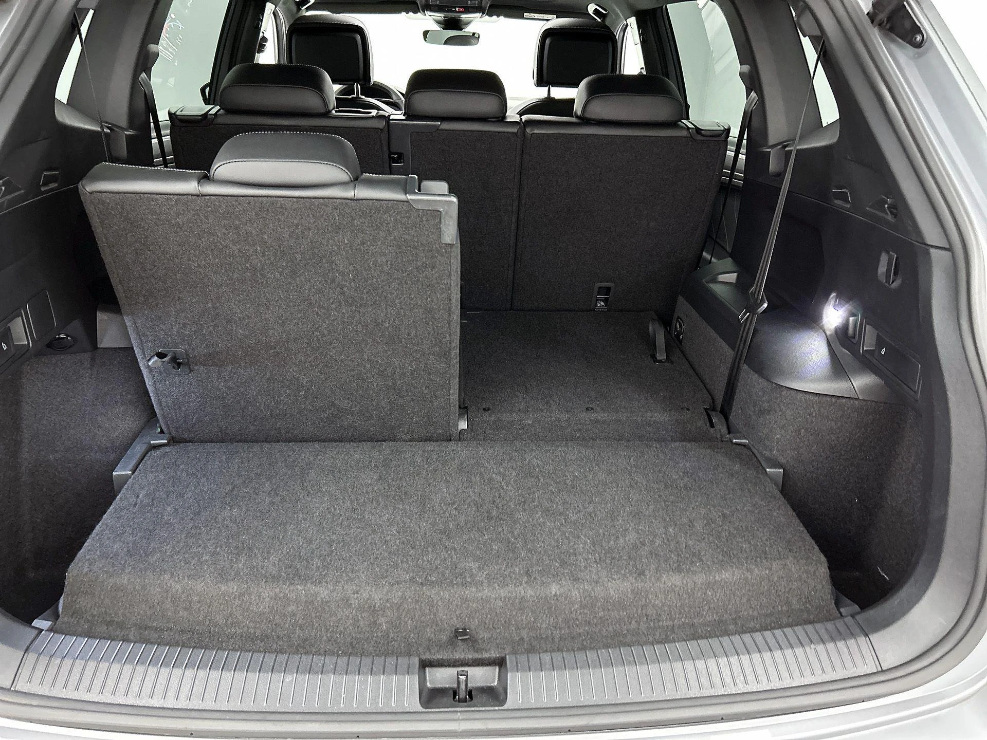 Volkswagen-Tiguan Allspace-image-29