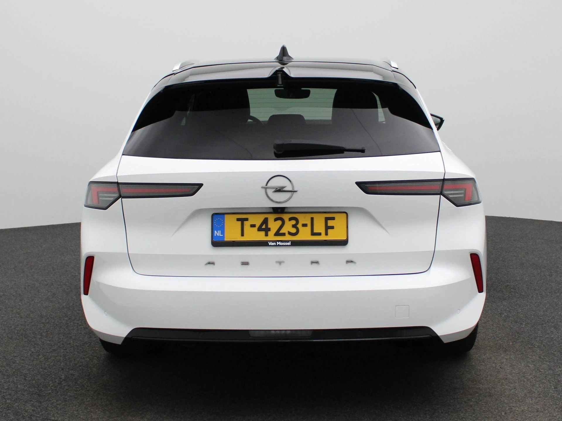 Opel-Astra-image-4