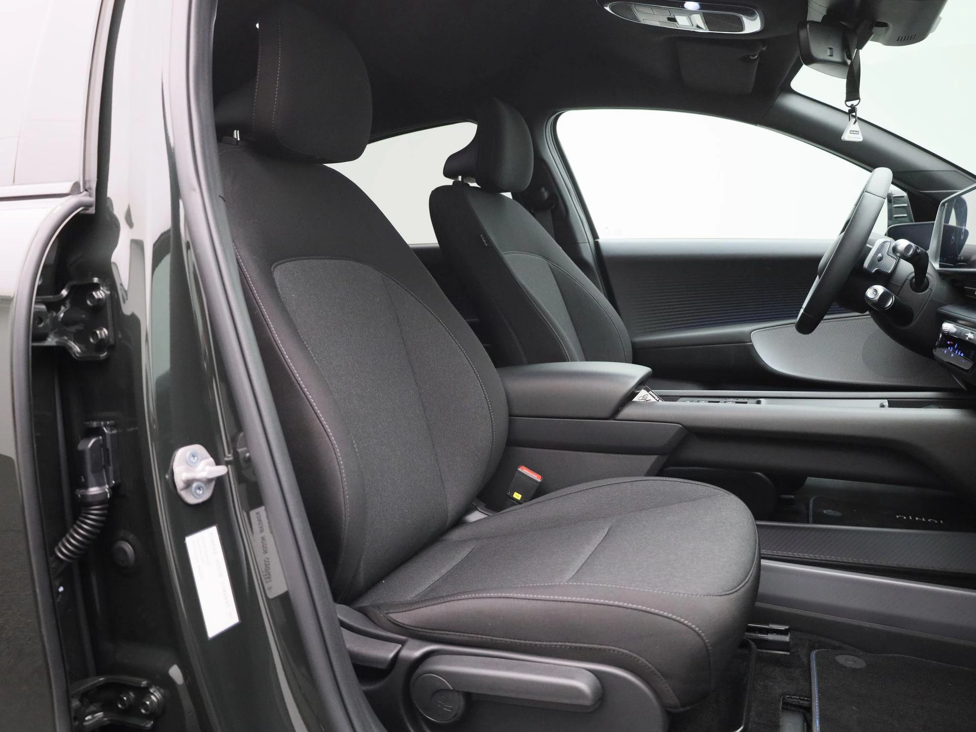 Hyundai-IONIQ 6-image-36