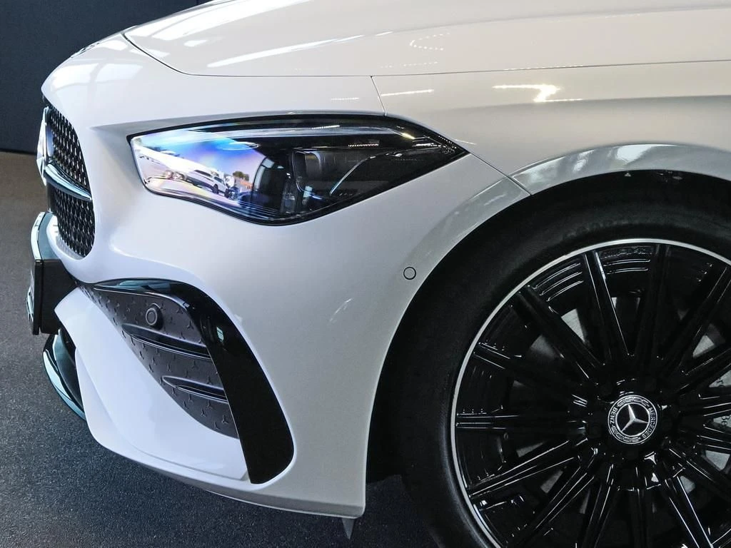 Mercedes-Benz-CLE 200-image-3
