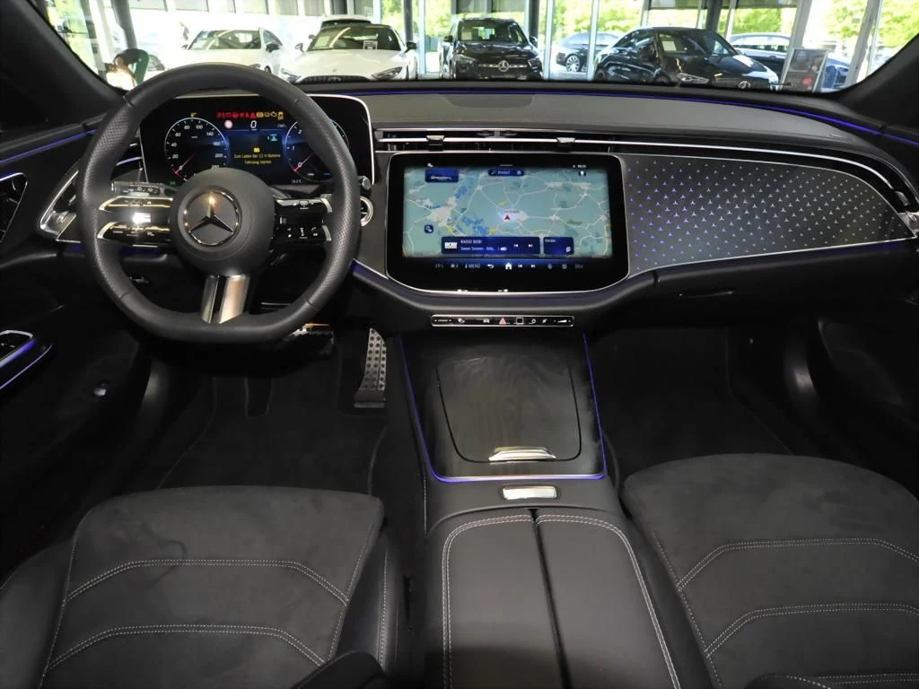 Mercedes-Benz-E-Klasse 220-image-10