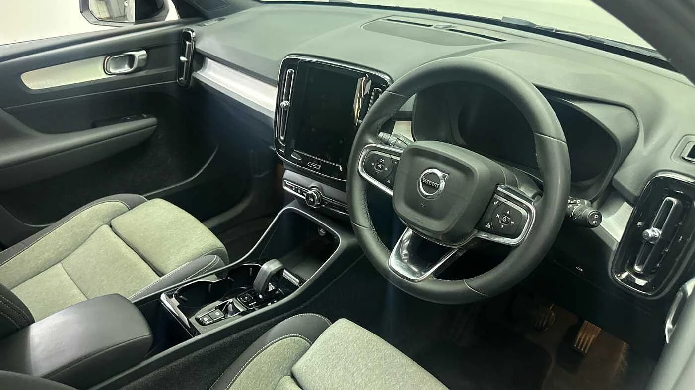 Volvo-XC40-image-4