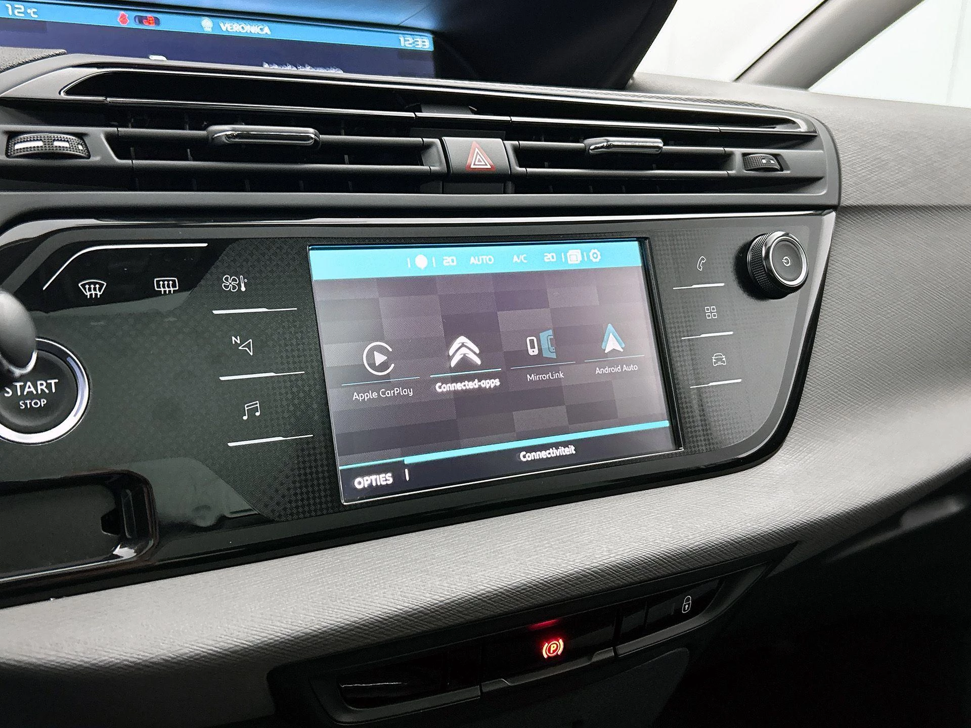 Citroën-C4 Picasso-image-9