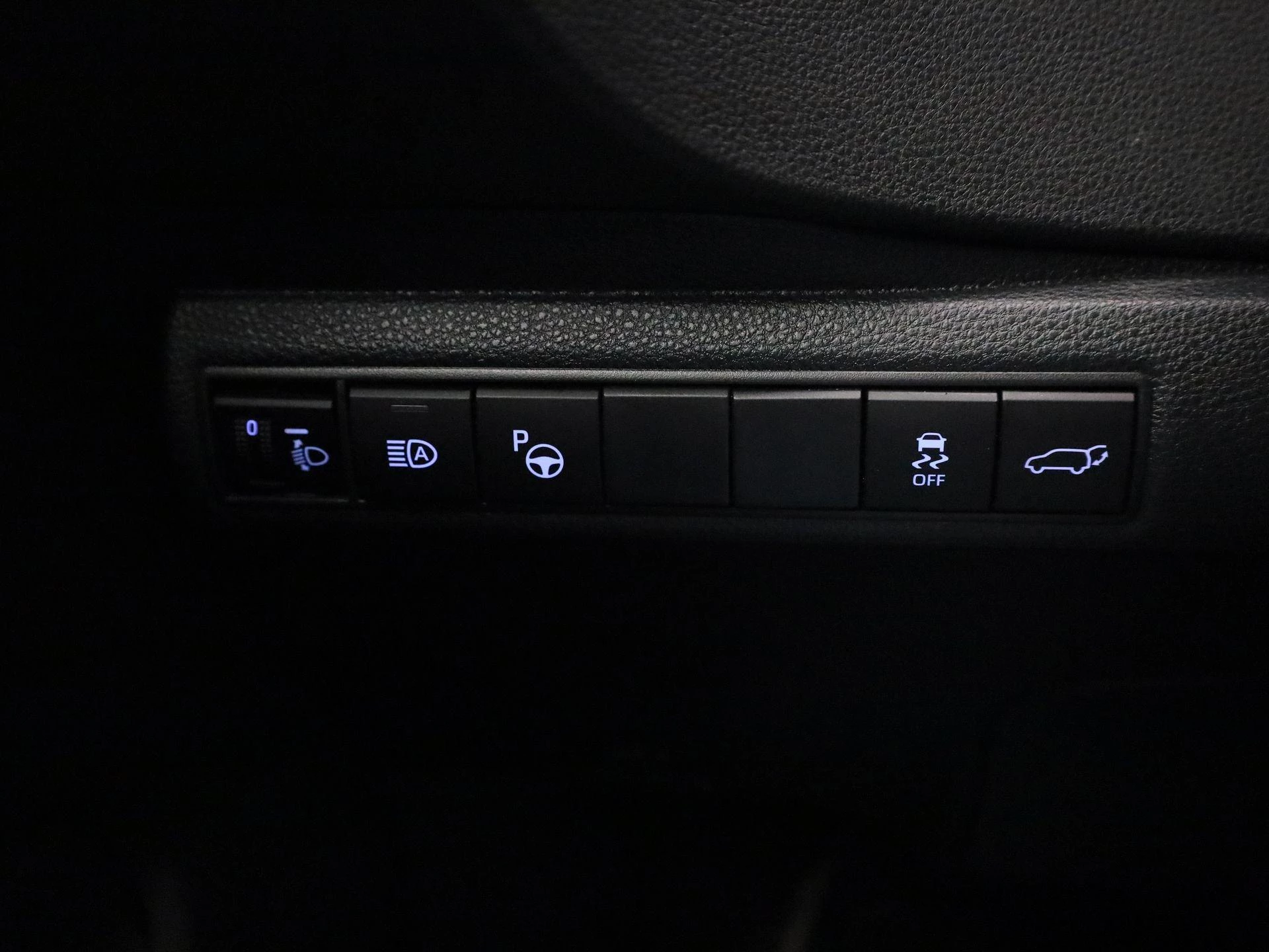 Toyota-Corolla Touring Sports-image-20