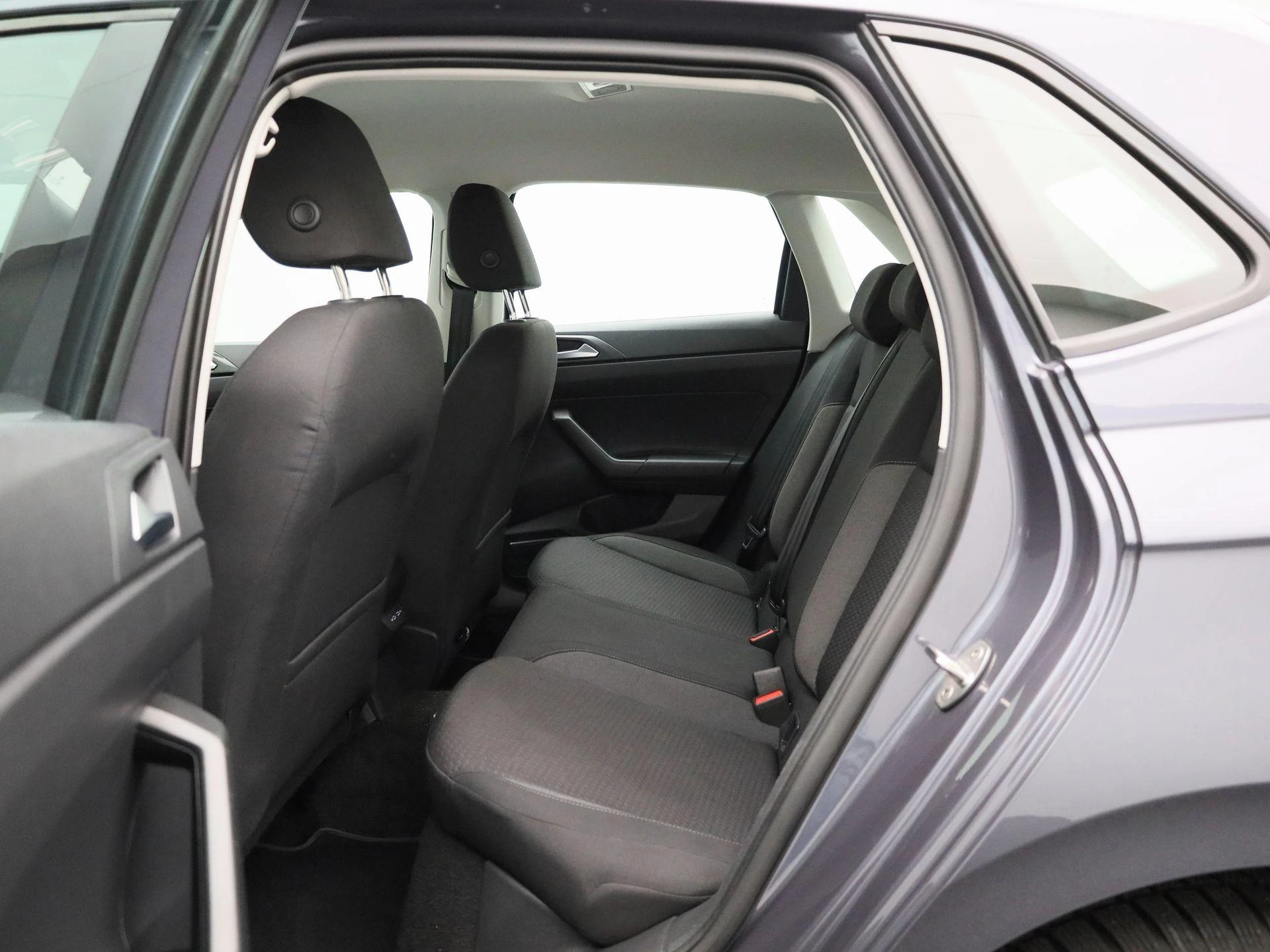Volkswagen-Polo-image-11