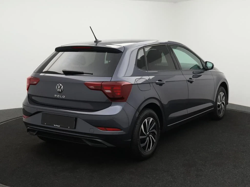 Volkswagen-Polo-image-1