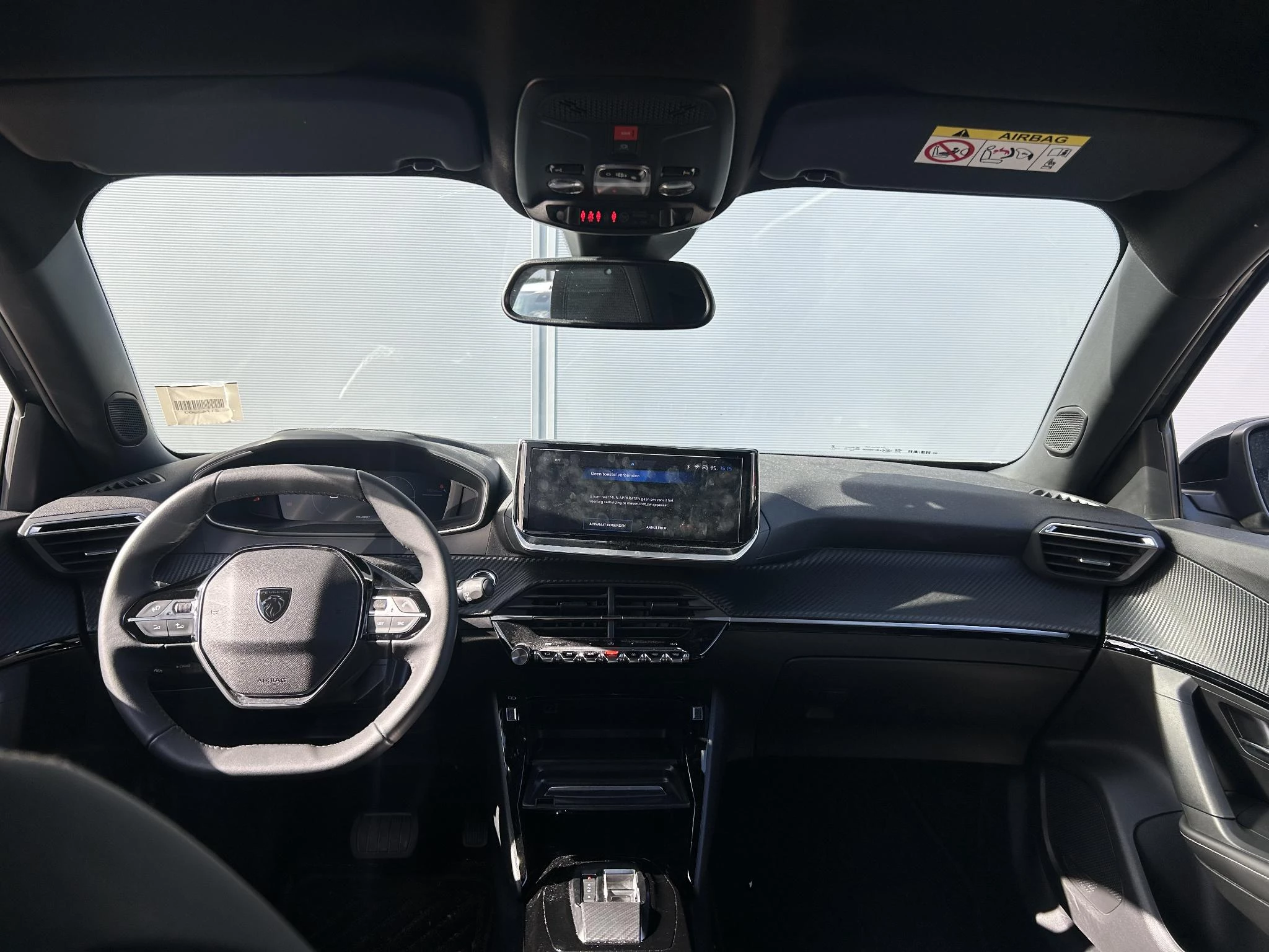 Peugeot-e-2008-image-10