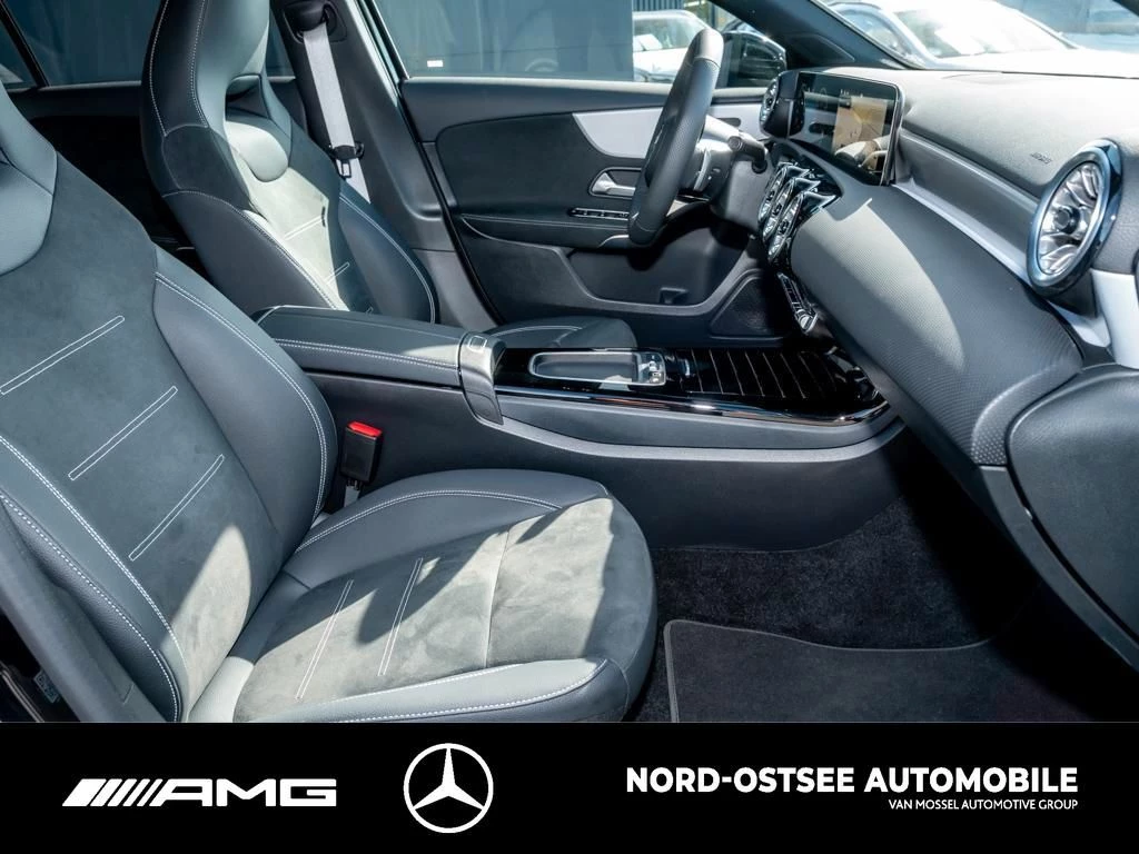 Mercedes-Benz A-Klasse 200 AMG NIGHT SHZ MBUX AMG LineW177 A 200 AMG NIGHT SHZ MBUX AMG Line
