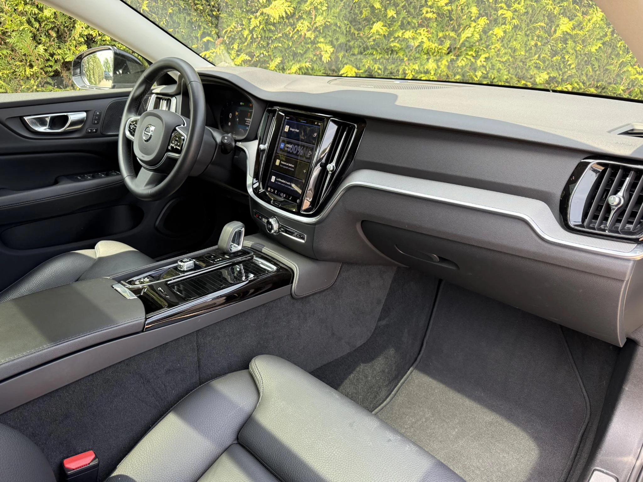 Volvo V60 T6 Plug-in hybrid AWD Ultimate Bright
