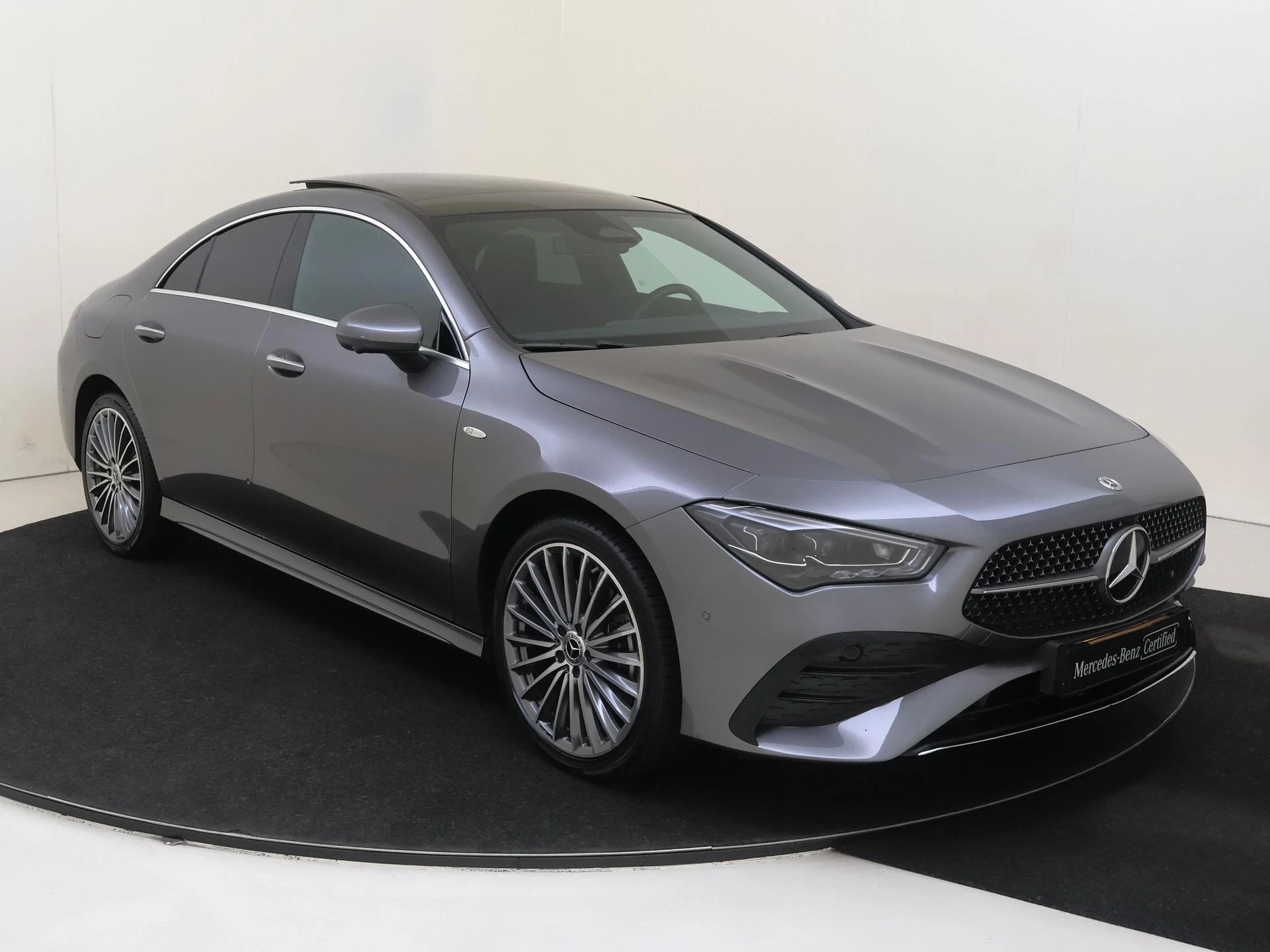 Mercedes-Benz-CLA-image-1