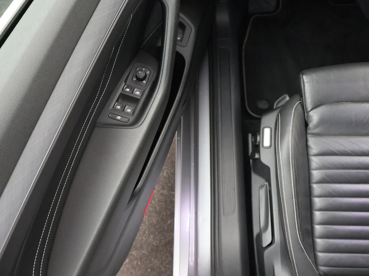 Volkswagen-Passat-image-18