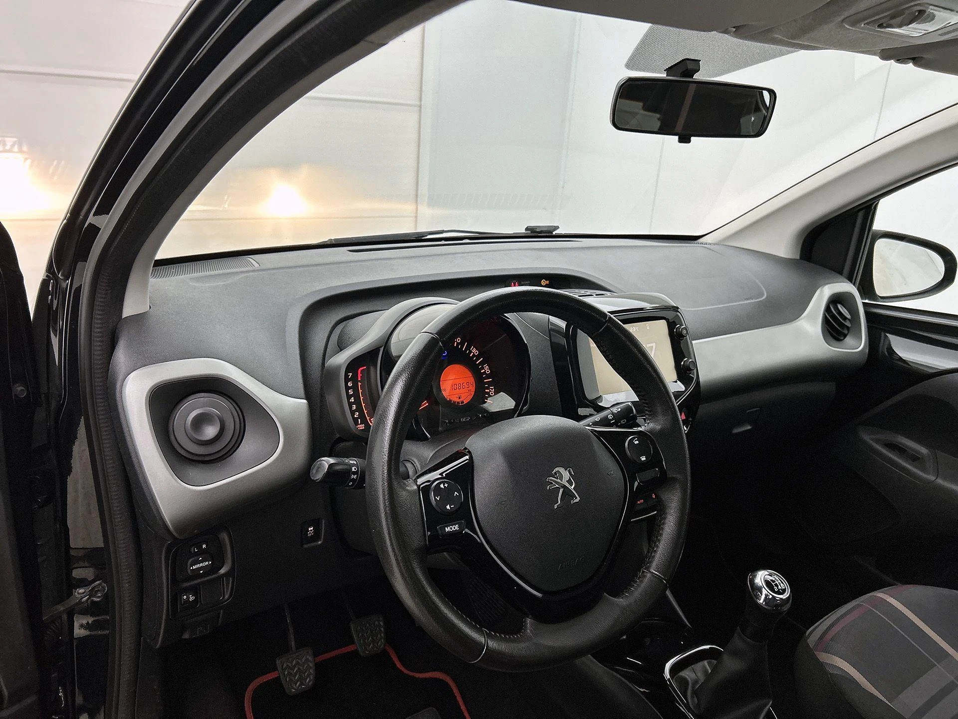 Peugeot-108-image-17