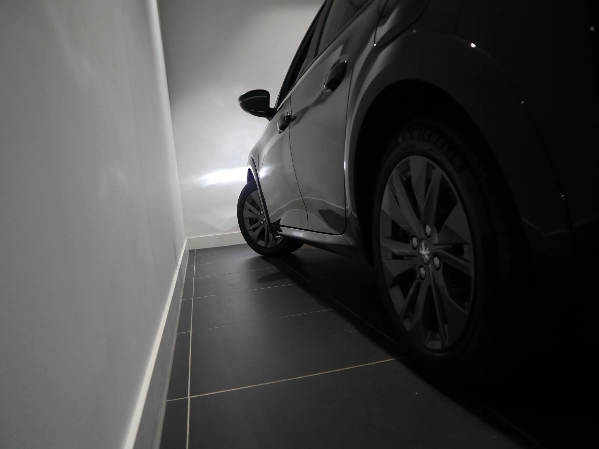 Peugeot-e-208-image-21