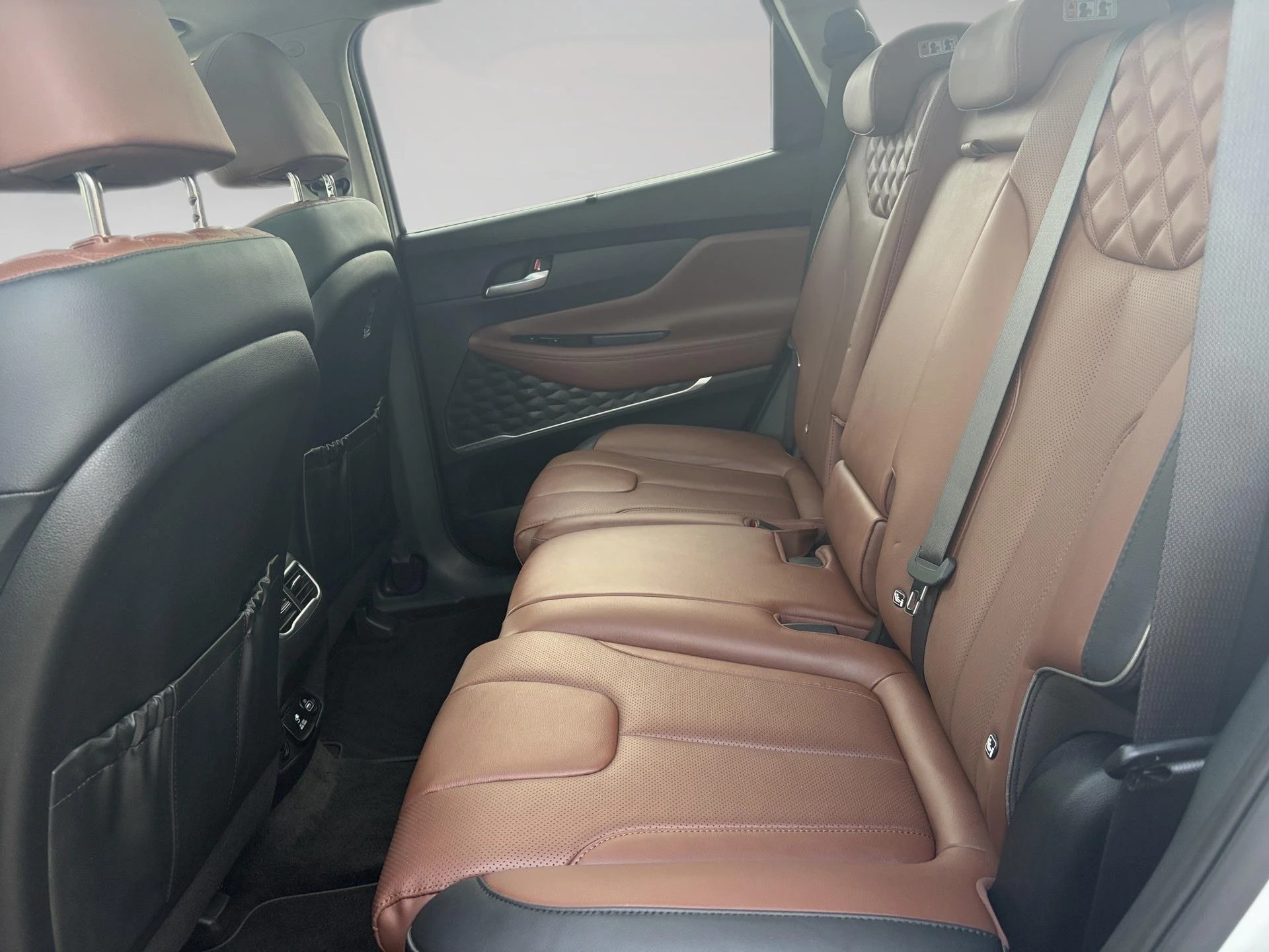 Hyundai-Santa Fe-image-15
