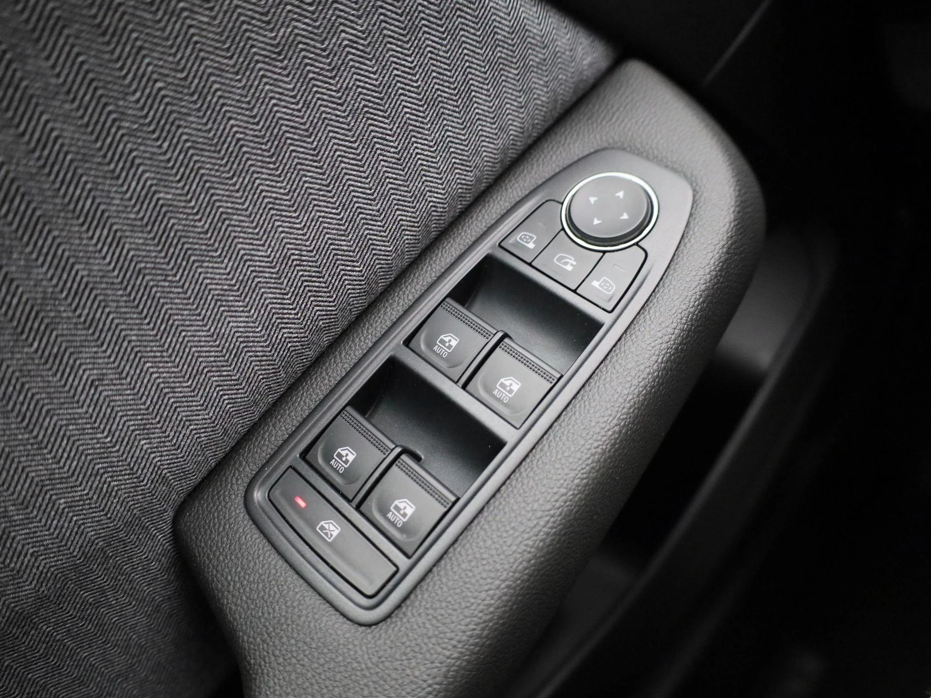 Renault-Clio-image-19