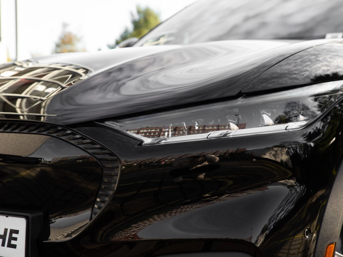 Ford-Mustang Mach-E-image-4