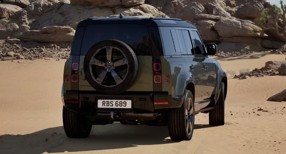Land Rover Defender D250 X-Dynamic SE