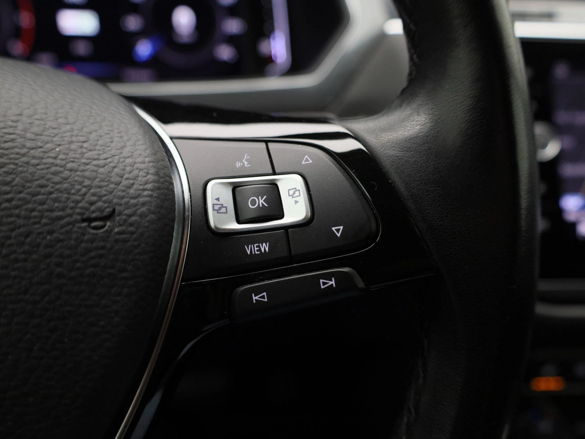 Volkswagen-Tiguan Allspace-image-18