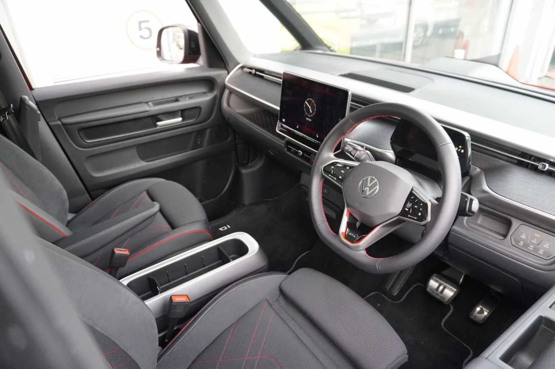 Volkswagen-ID. Buzz-image-5