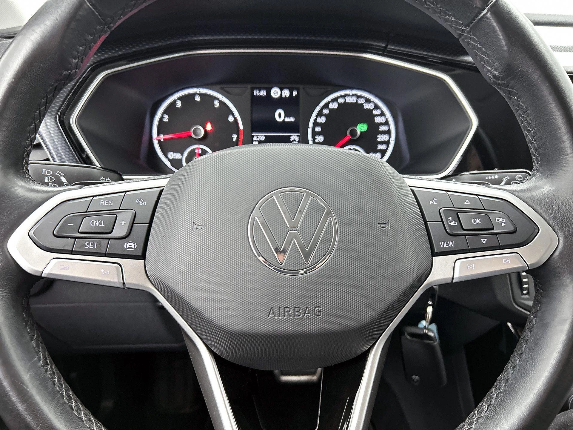 Volkswagen-T-Cross-image-33