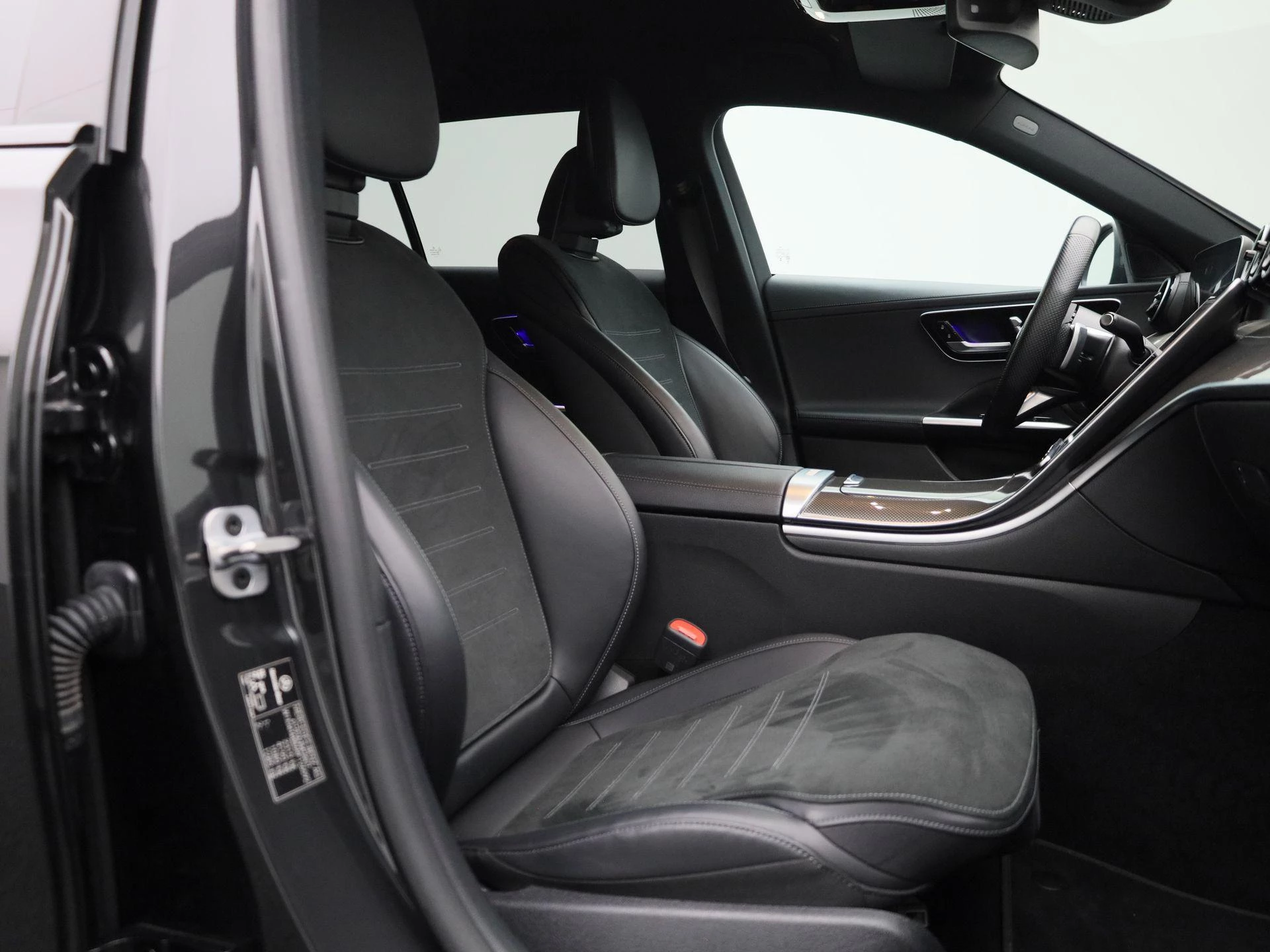 Mercedes-Benz-C-Klasse-image-41