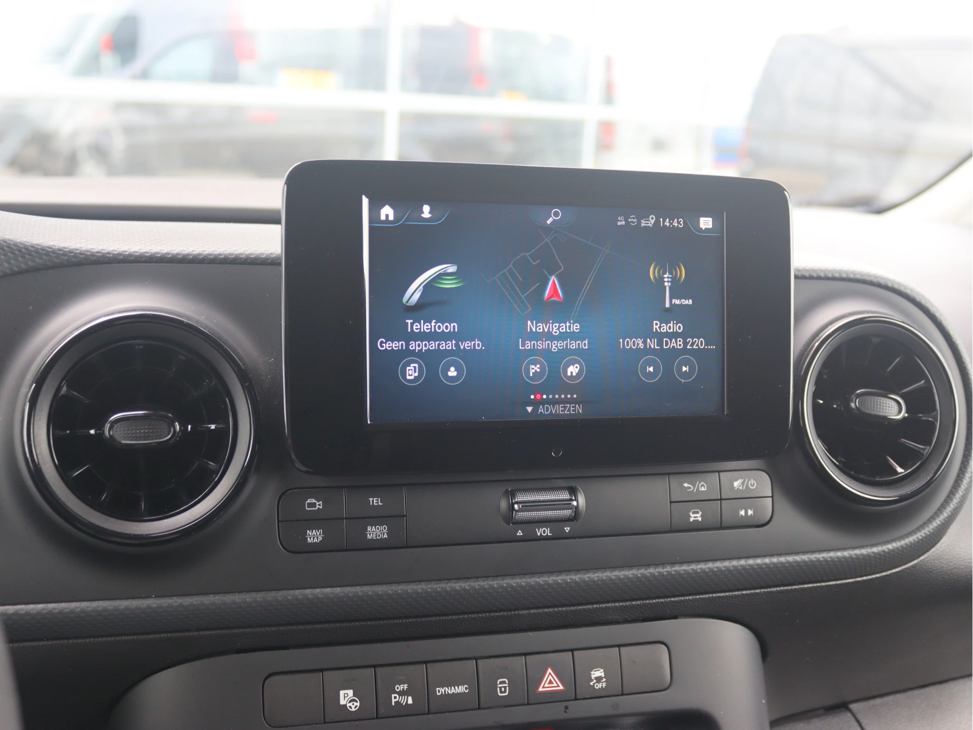 Mercedes-Benz-eCitan-image-8