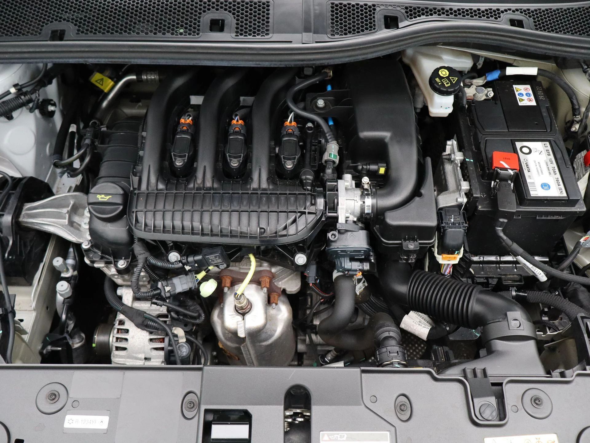 Peugeot-208-image-28