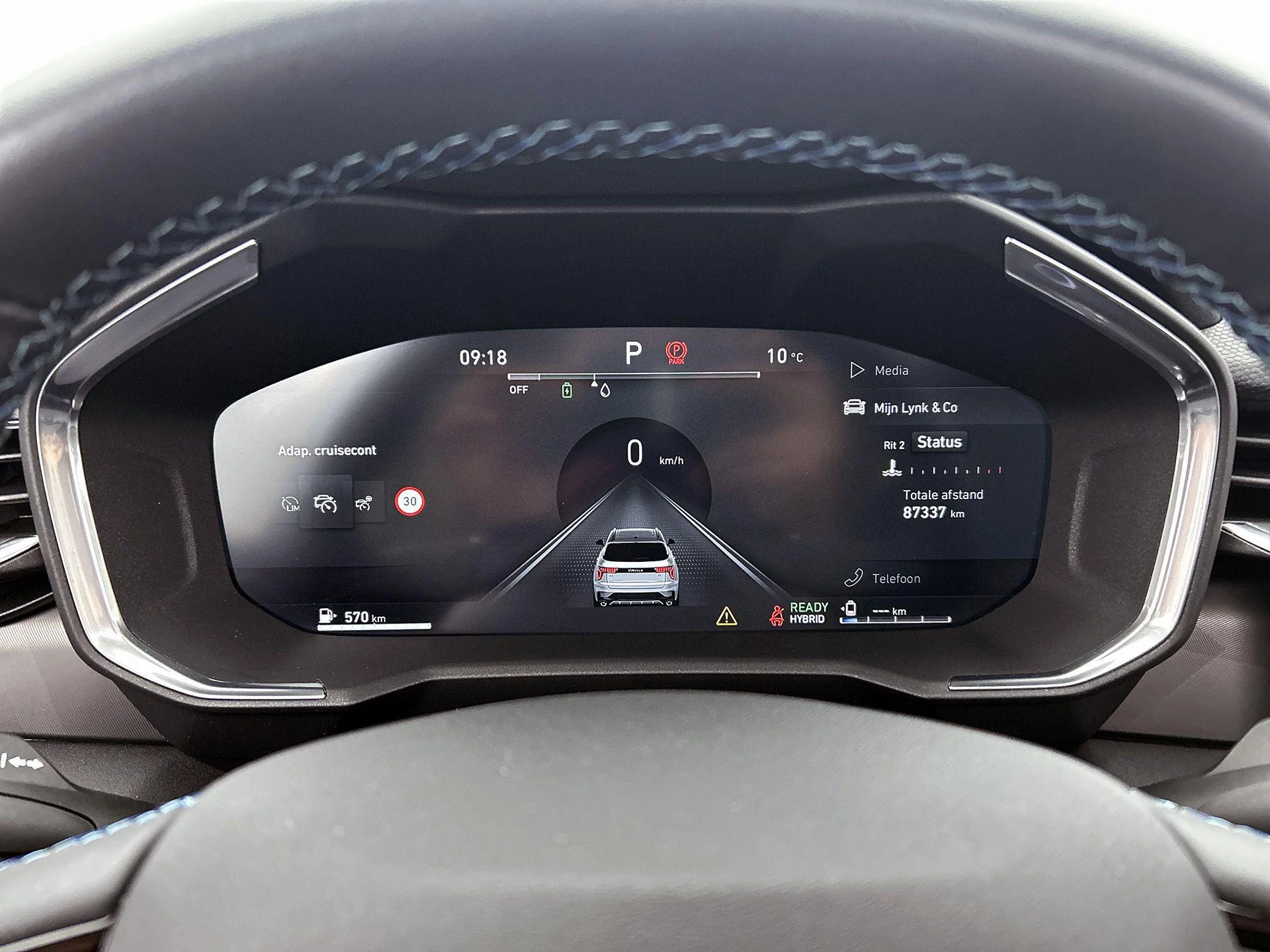 Lynk & Co-01-image-19