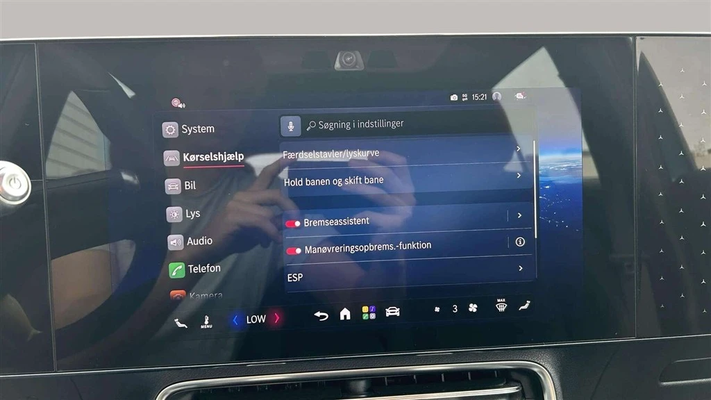 Mercedes-Benz-GLB-image-18