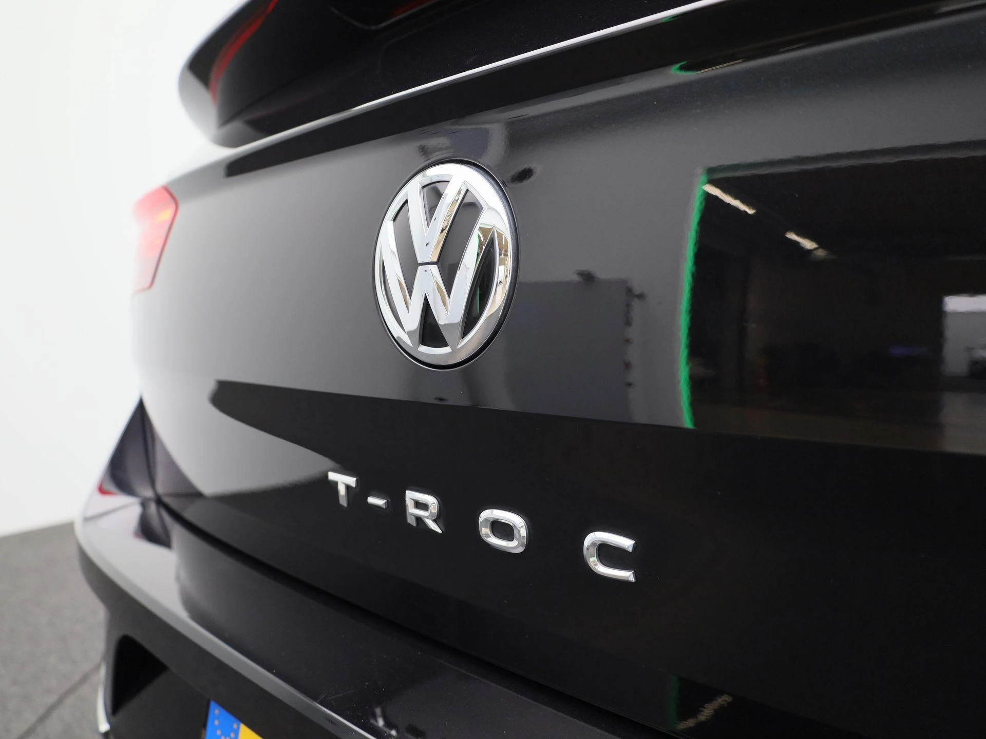 Volkswagen-T-Roc-image-34