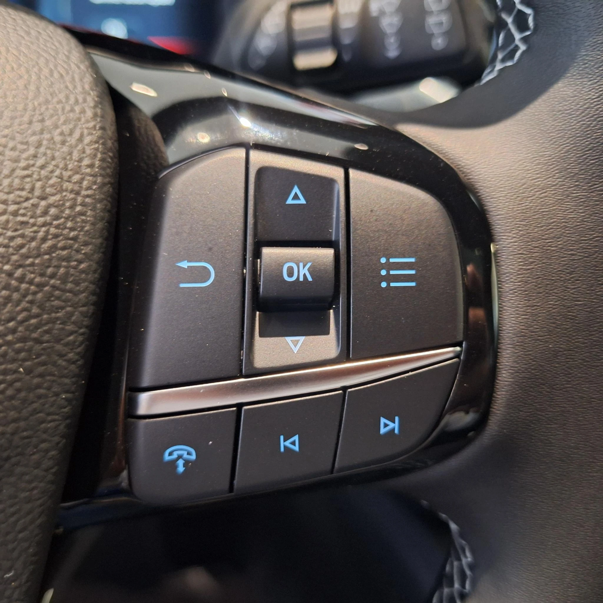 Ford-Kuga-image-13